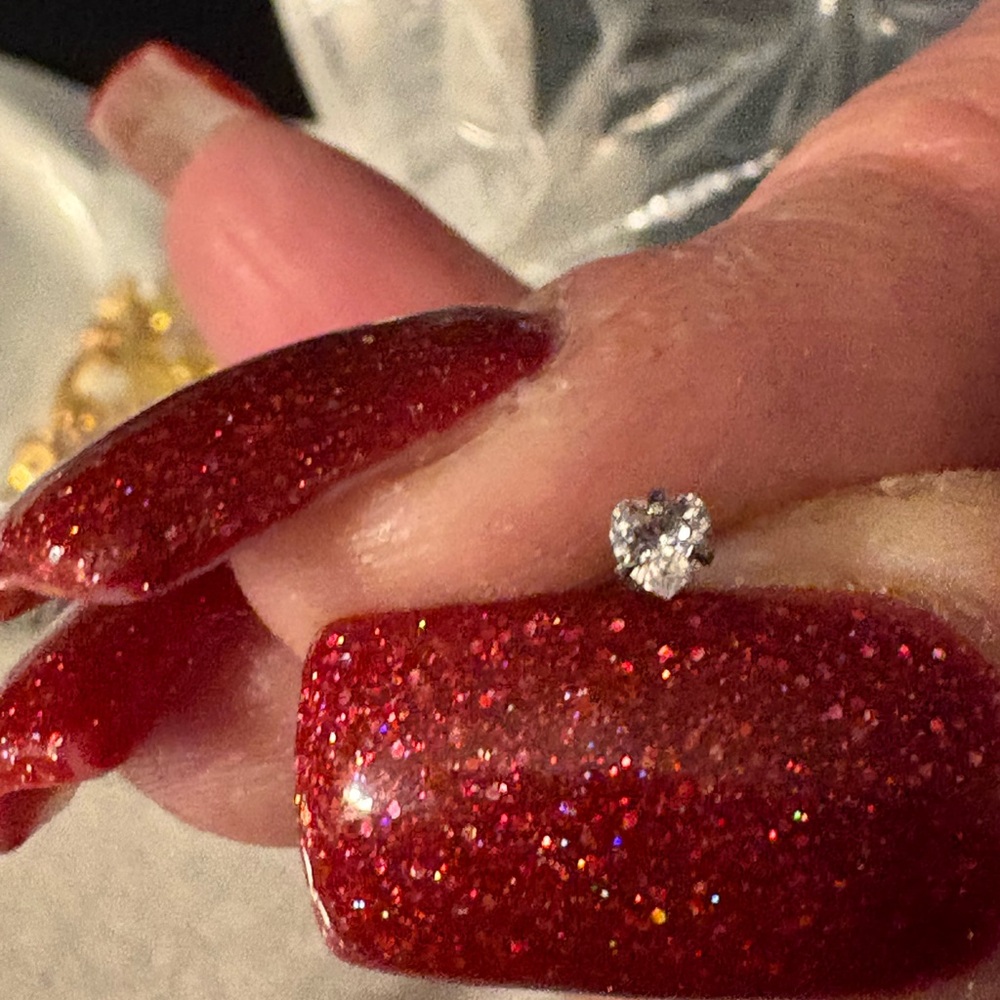 Nose Ring- 20G Stainless Steel Nose Stud Heart Hypoallergenic Nose Stud Piercing - Picture 4 of 9